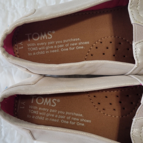 TOMS Youth Alpargata Shoes Muted Metallic Pink & Cream Bottom 1 NWOT Rare Color - Picture 6 of 9